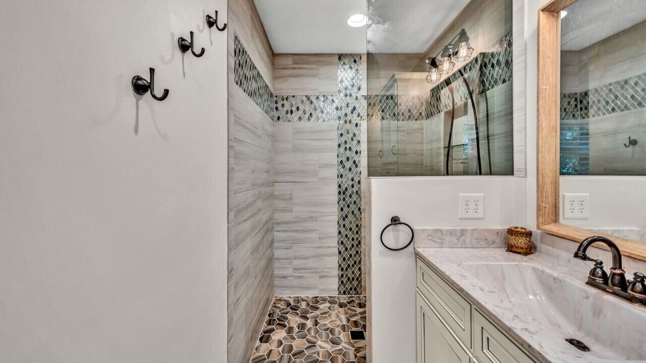 Photo of Bathroom in North Shore