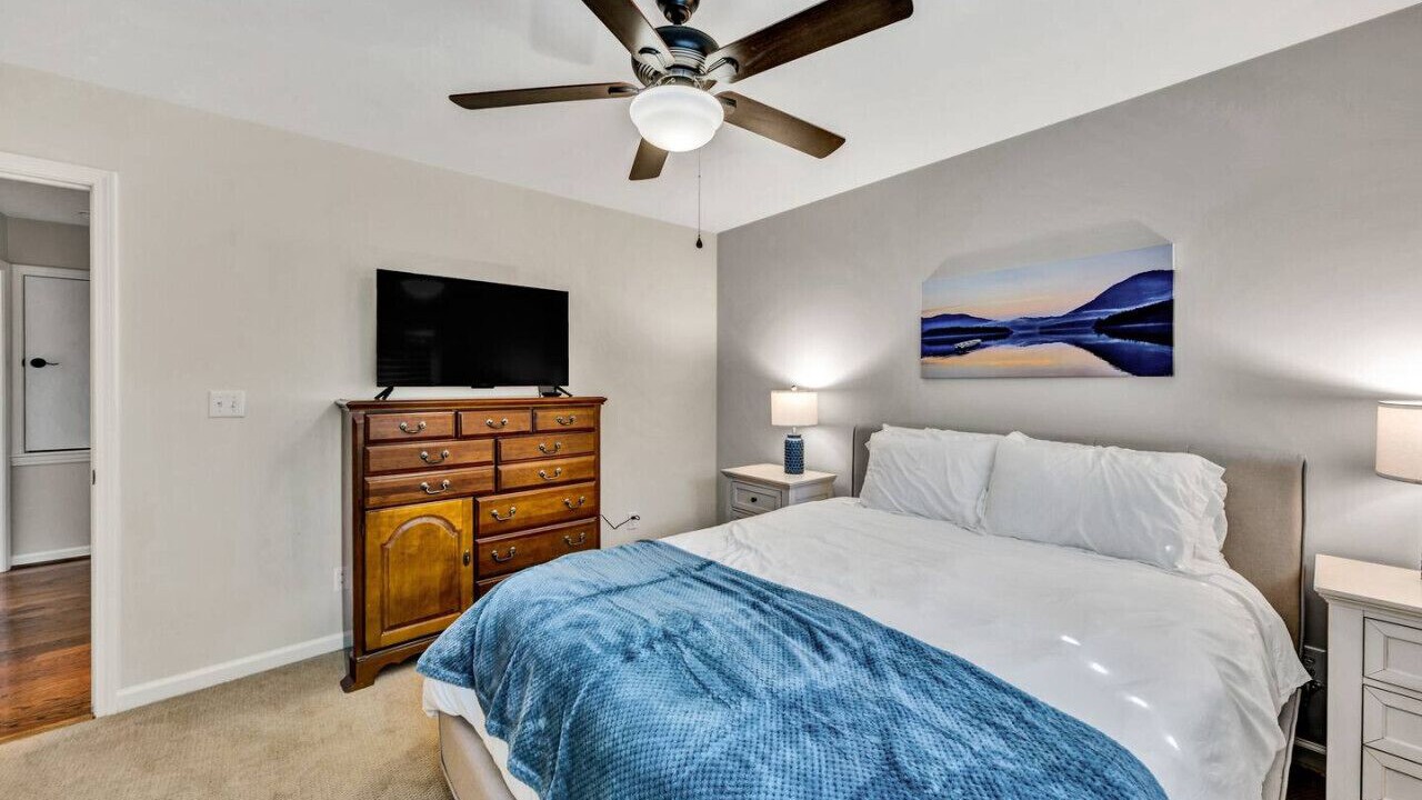 Photo of Bedroom in North Shore