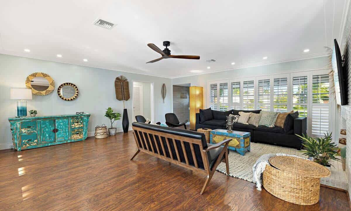 Photo of Livingroom in Pompano Isles