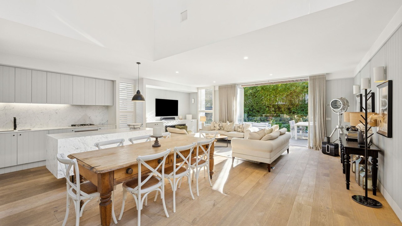 Photo of Livingroom in Double Bay