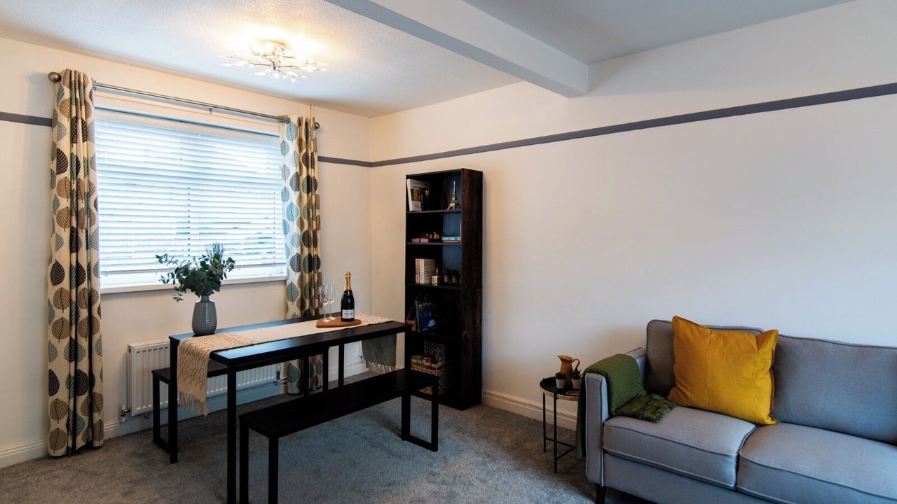 Photo of Livingroom in Little Eaton