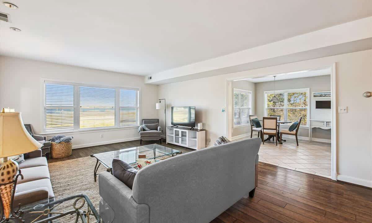 Photo of Livingroom in Selby-on-the-Bay