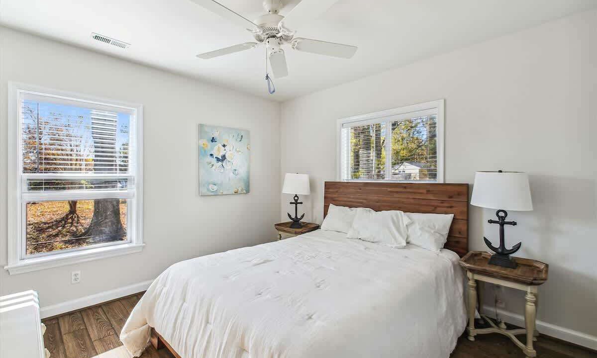 Photo of Bedroom in Selby-on-the-Bay