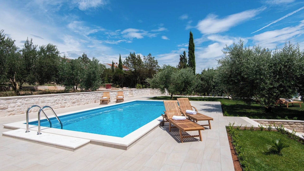 Photo of Outdoor in Loviste
