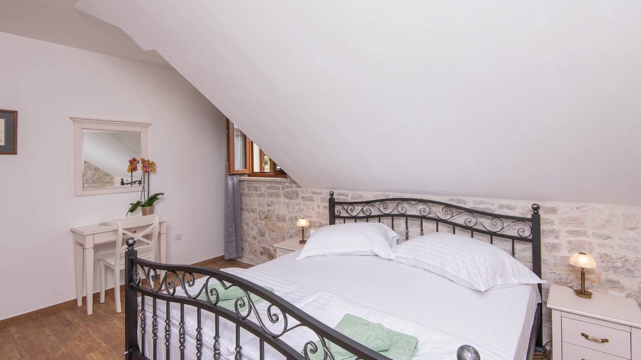 Photo of Bedroom in Loviste