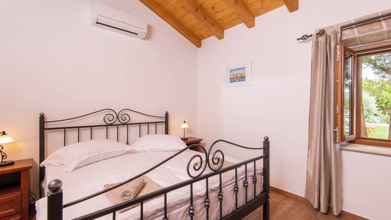 Photo of Bedroom in Loviste