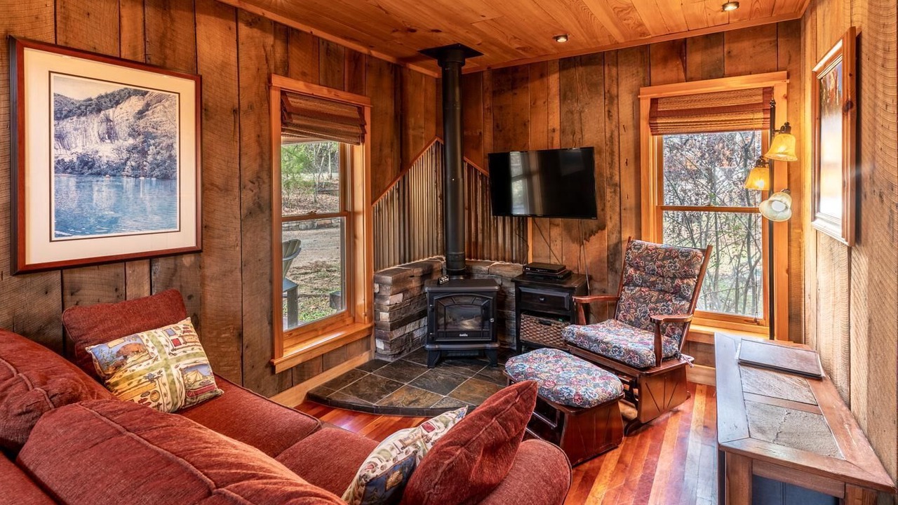 Photo of Livingroom in Ponca