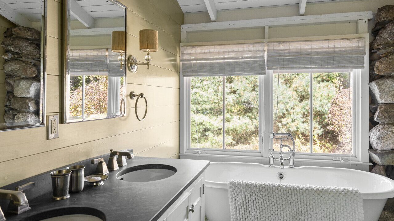 Photo of Bathroom in East Boothbay