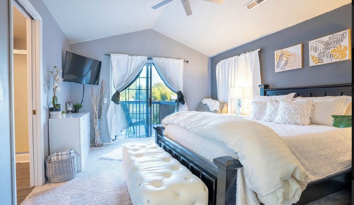 Photo of Bedroom in Sherwood - Tualatin South