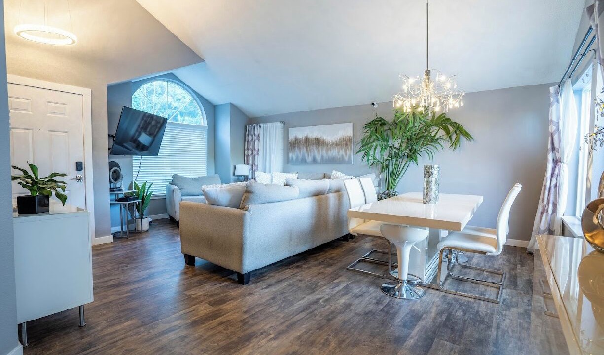 Photo of Livingroom in Sherwood - Tualatin South