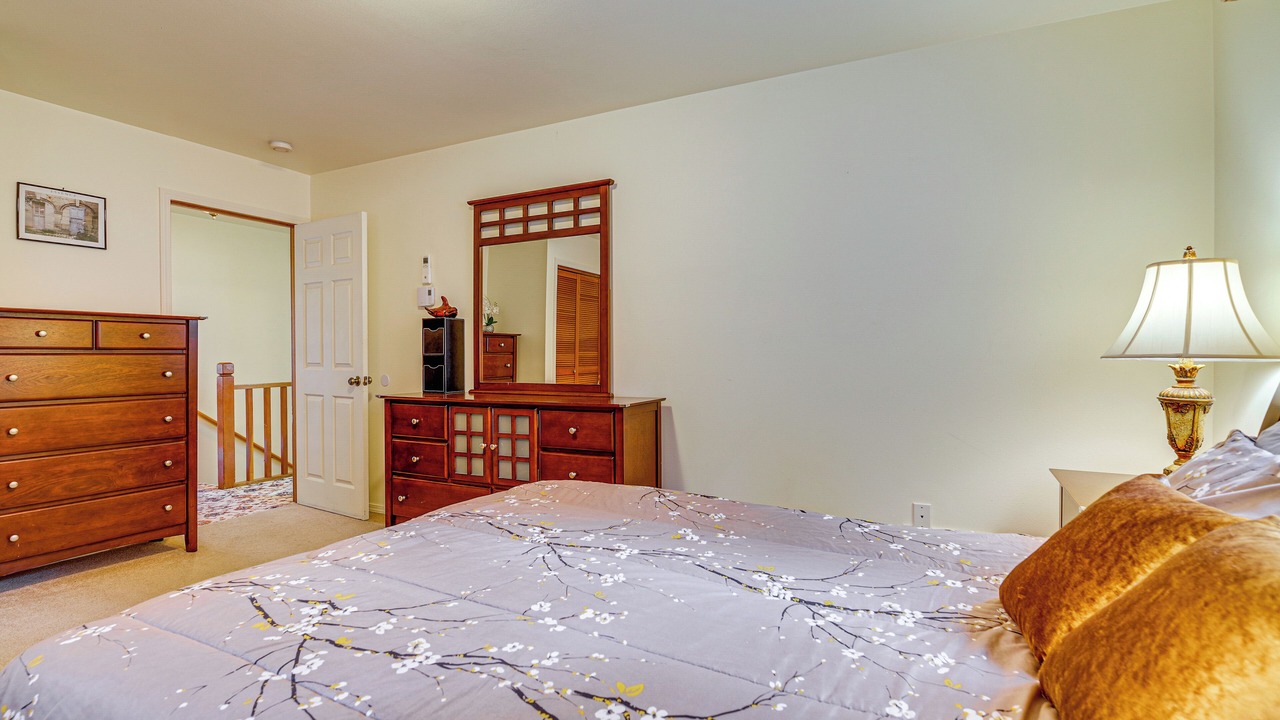 Photo of Bedroom in Darrington