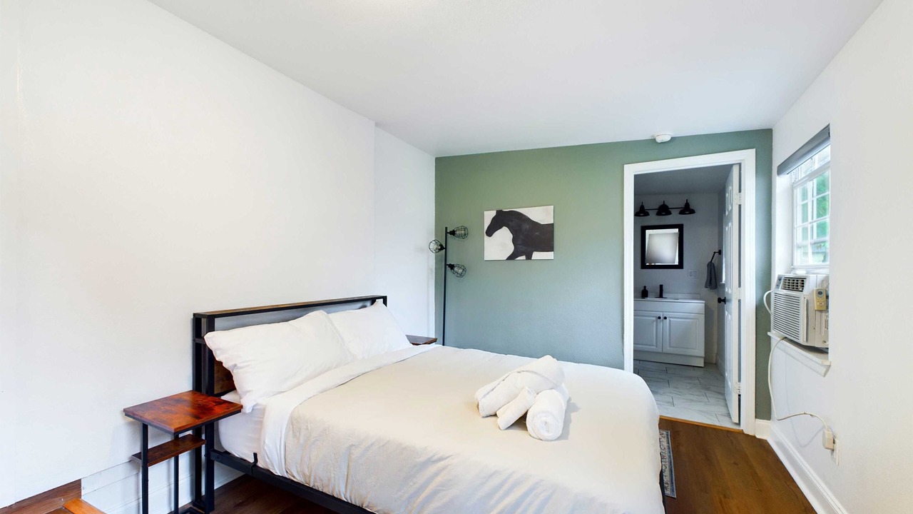 Photo of Bedroom in Carter Riverside