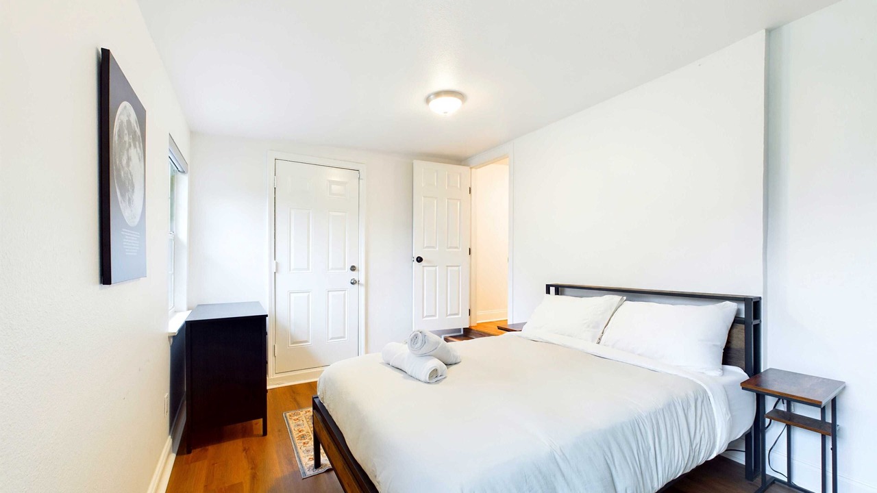 Photo of Bedroom in Carter Riverside