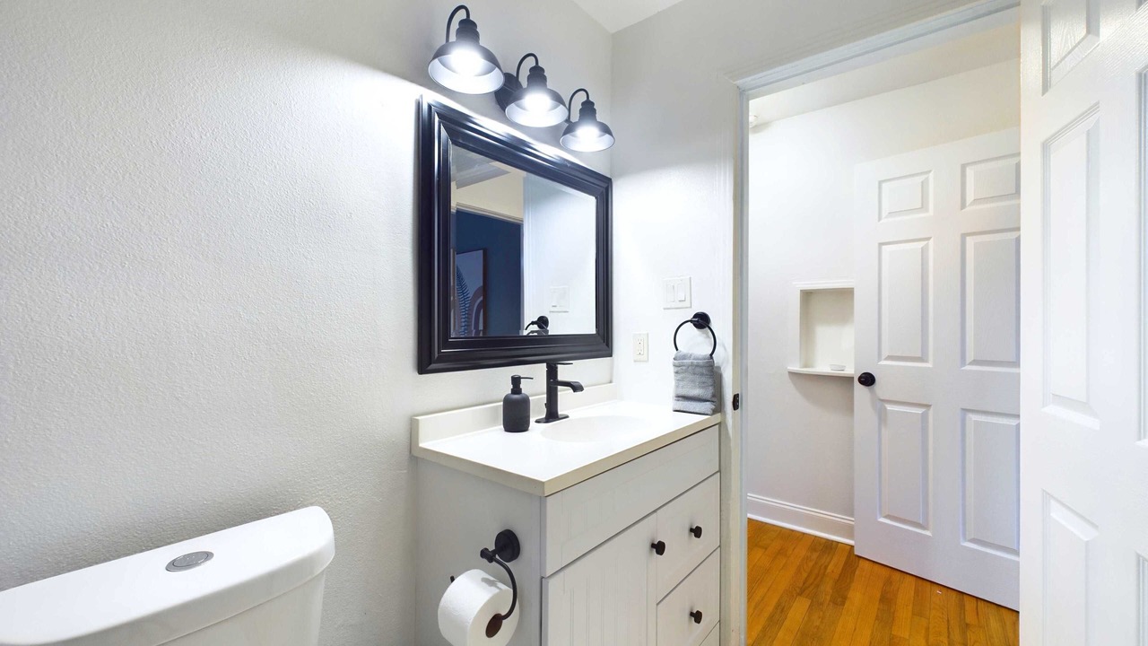 Photo of Bathroom in Carter Riverside