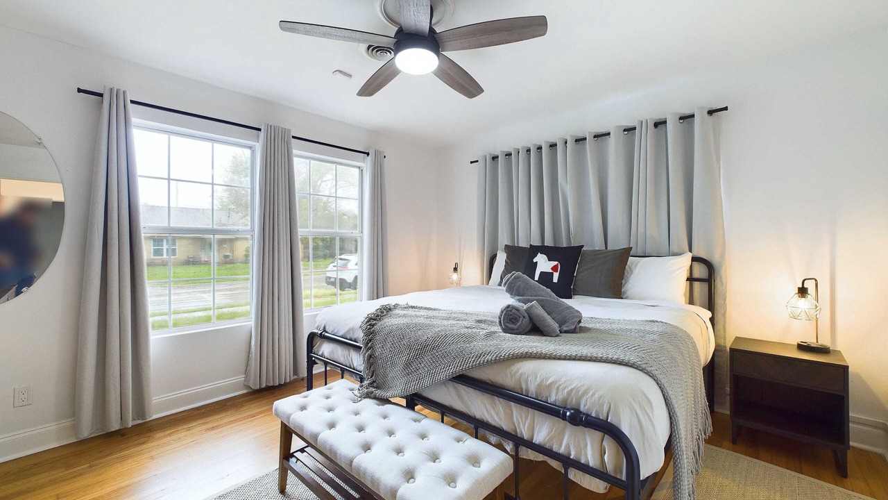 Photo of Bedroom in Carter Riverside