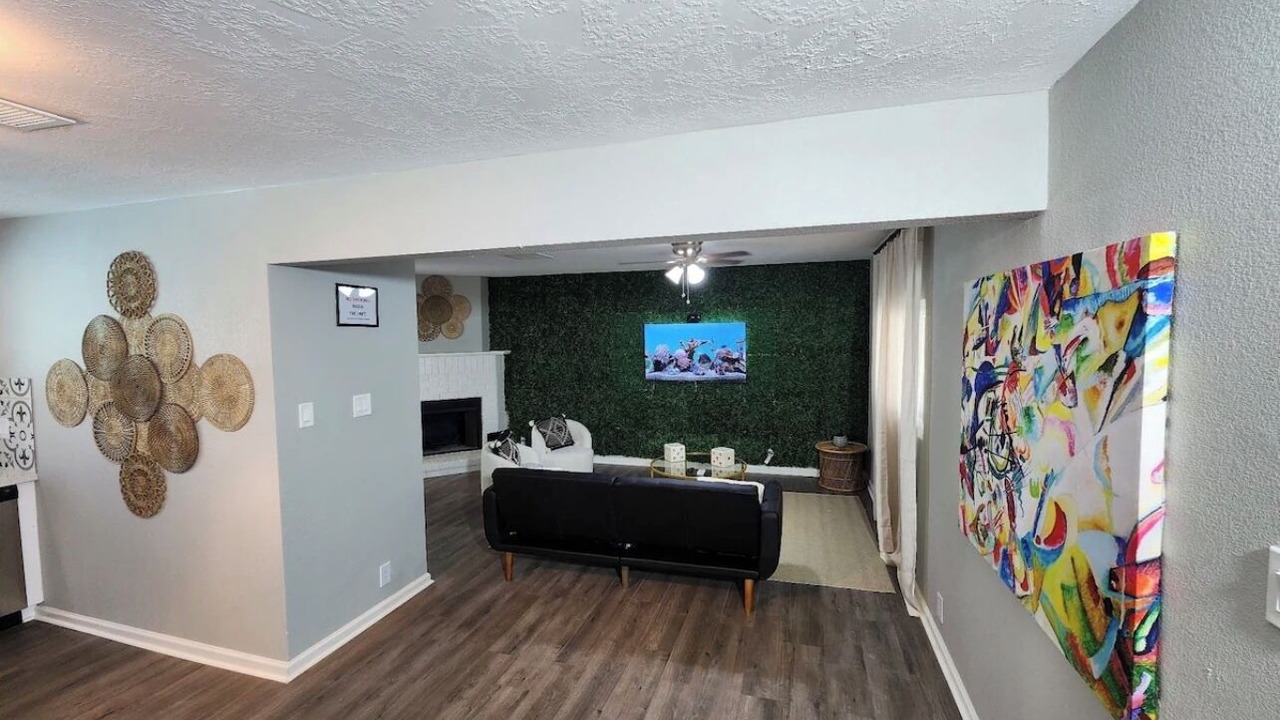 Photo of Livingroom in Houston