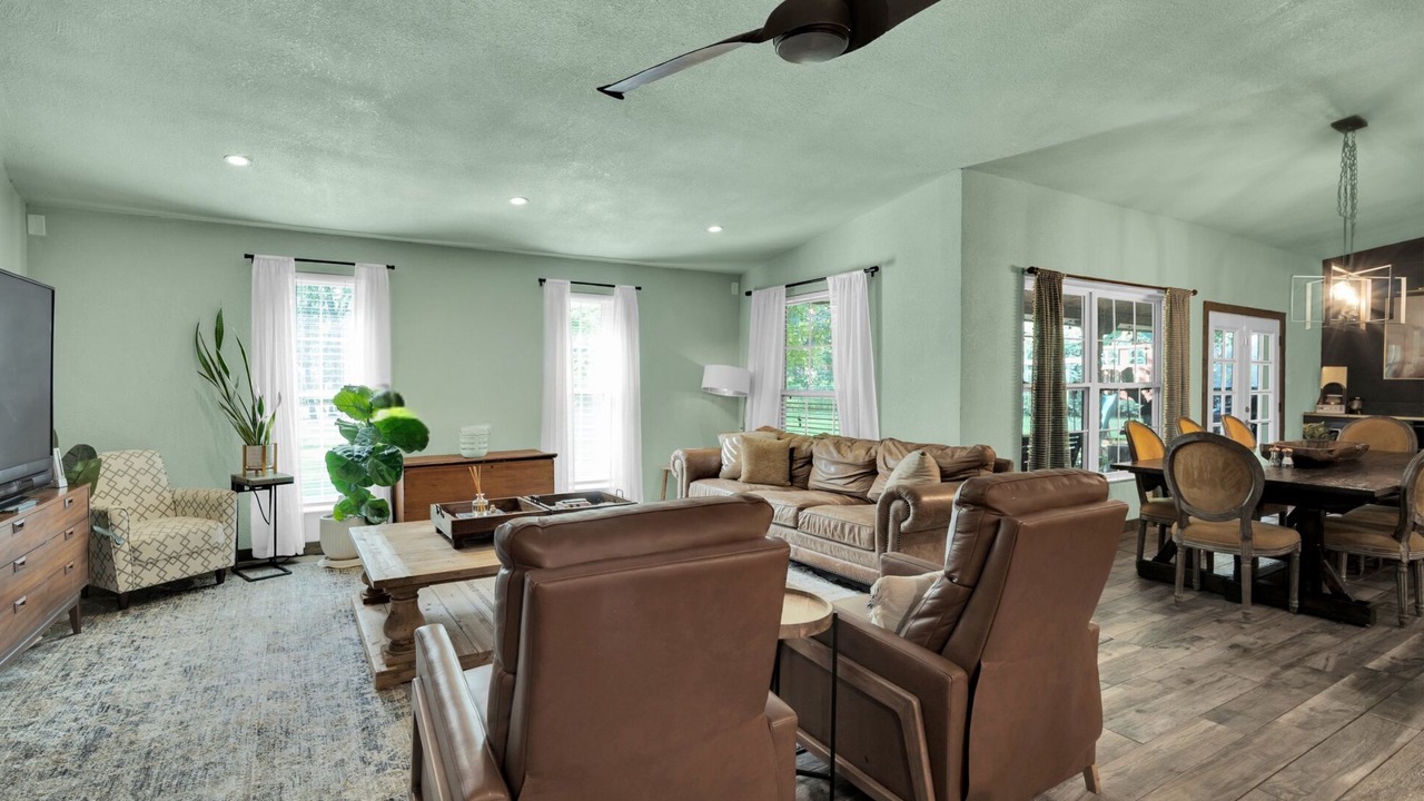 Photo of Livingroom in Roanoke