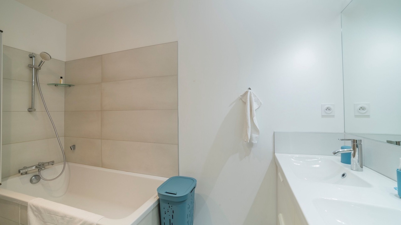 Photo of Bathroom in Paray-le-Monial