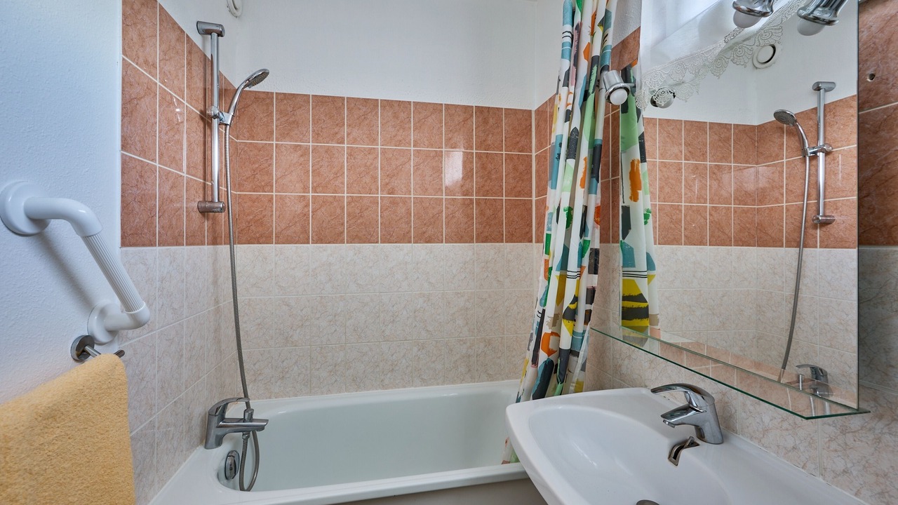 Photo of Bathroom in Courseulles-sur-Mer