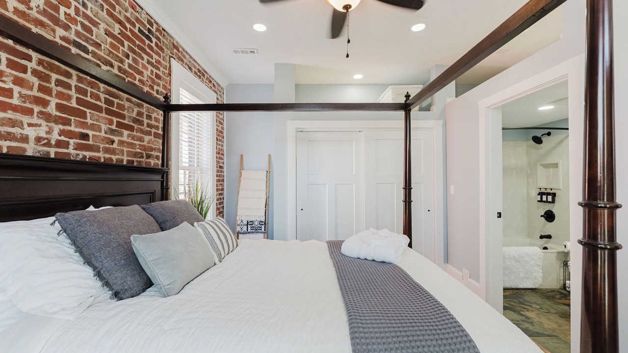 Photo of Bedroom in Downtown St. Louis
