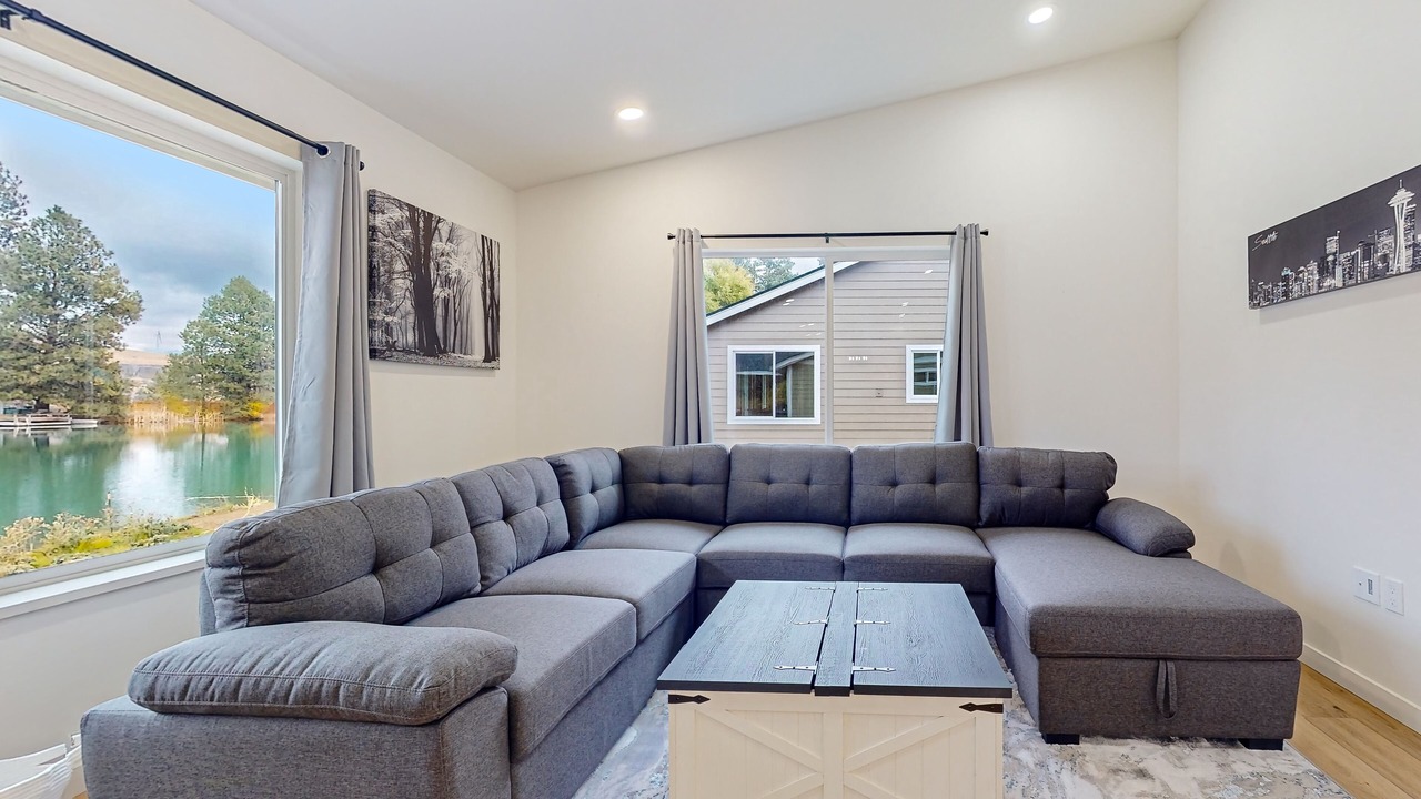 Photo of Livingroom in Cle Elum