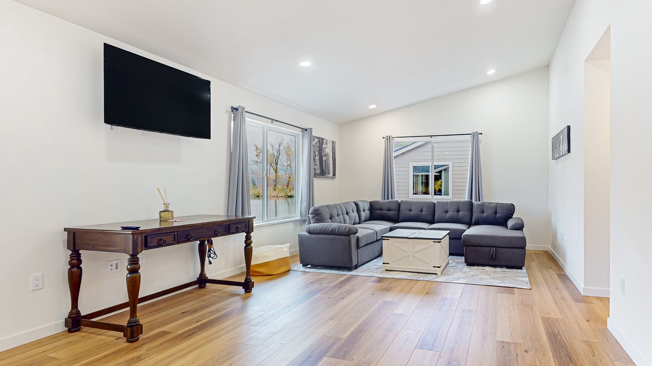 Photo of Livingroom in Cle Elum