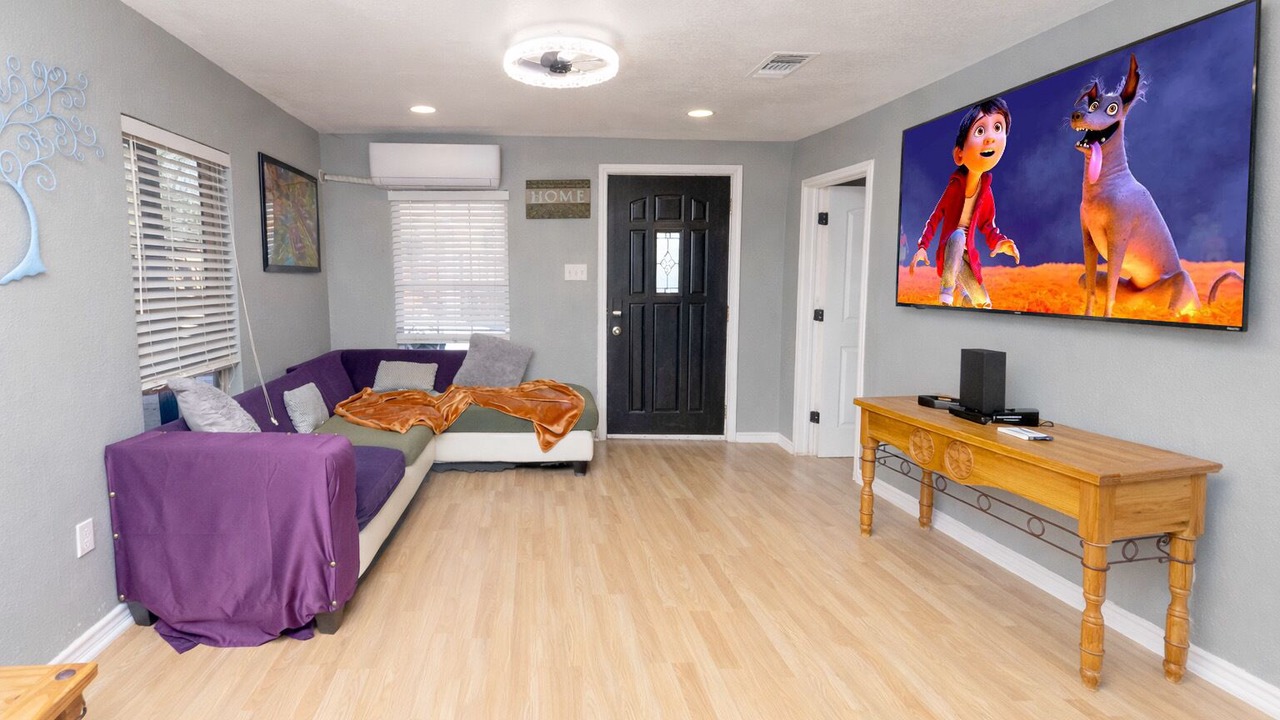 Photo of Livingroom in Prospect Hill
