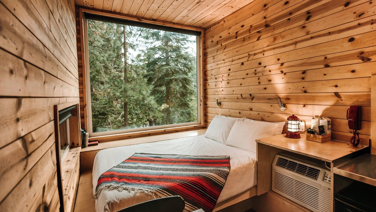 Photo of Bedroom in Running Springs