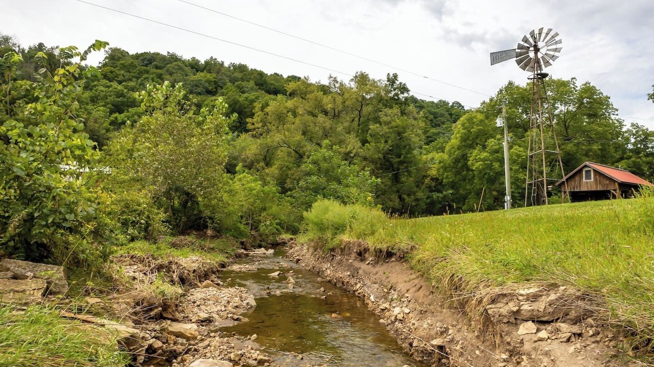 Photo of Others in Boscobel