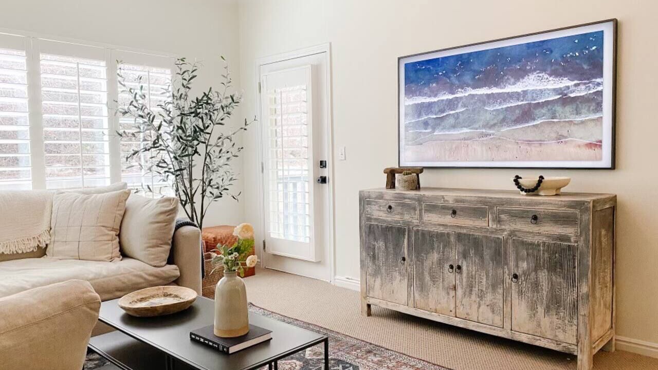 Photo of Livingroom in River Bottoms