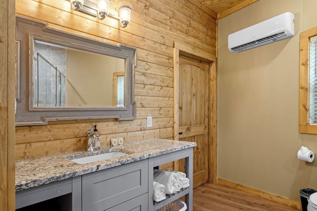 Photo of Bathroom in Cherokee