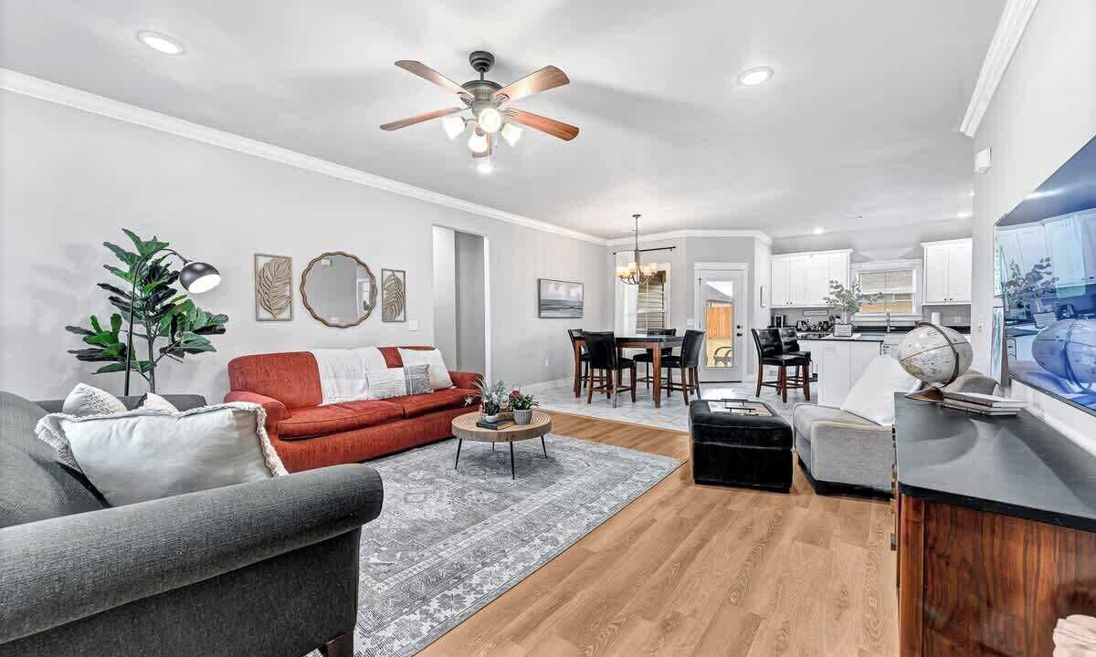 Photo of Livingroom in Siloam Springs