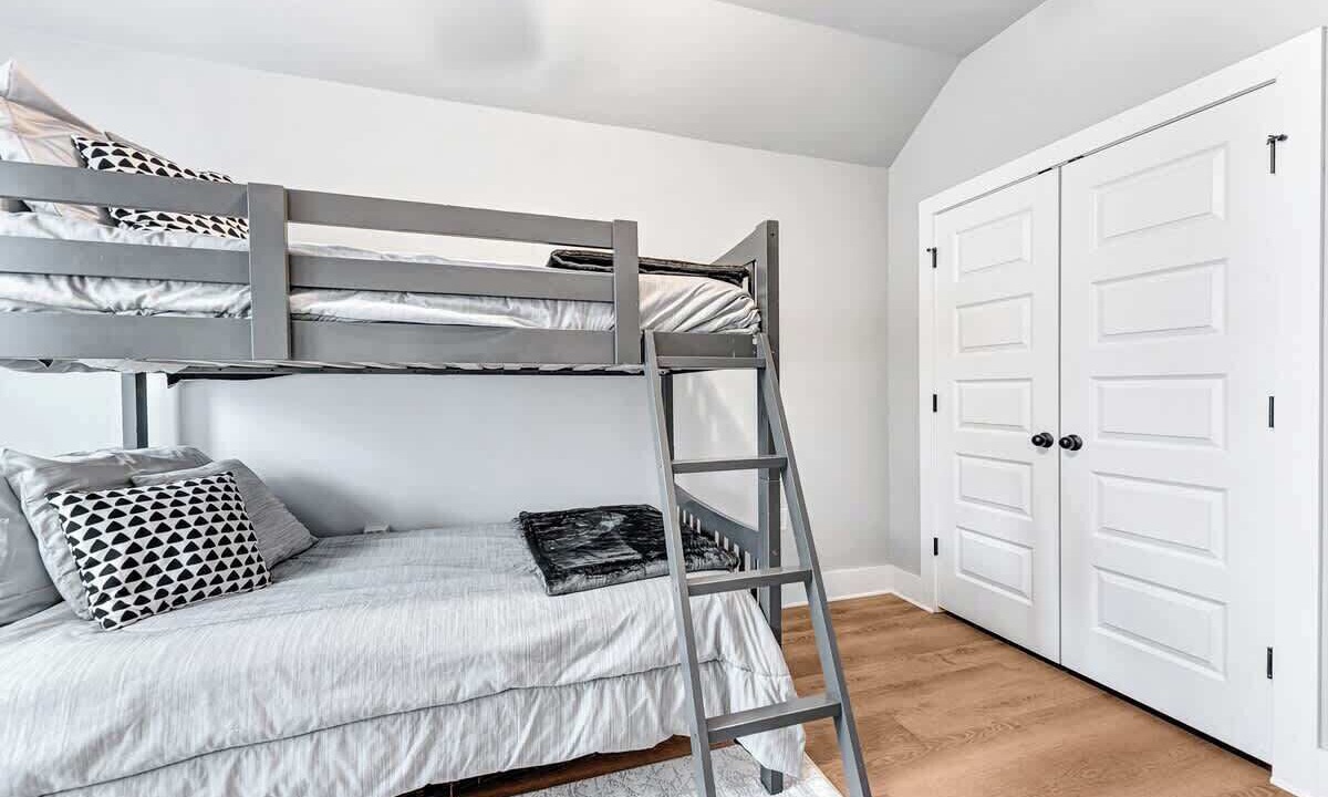 Photo of Bedroom in Siloam Springs