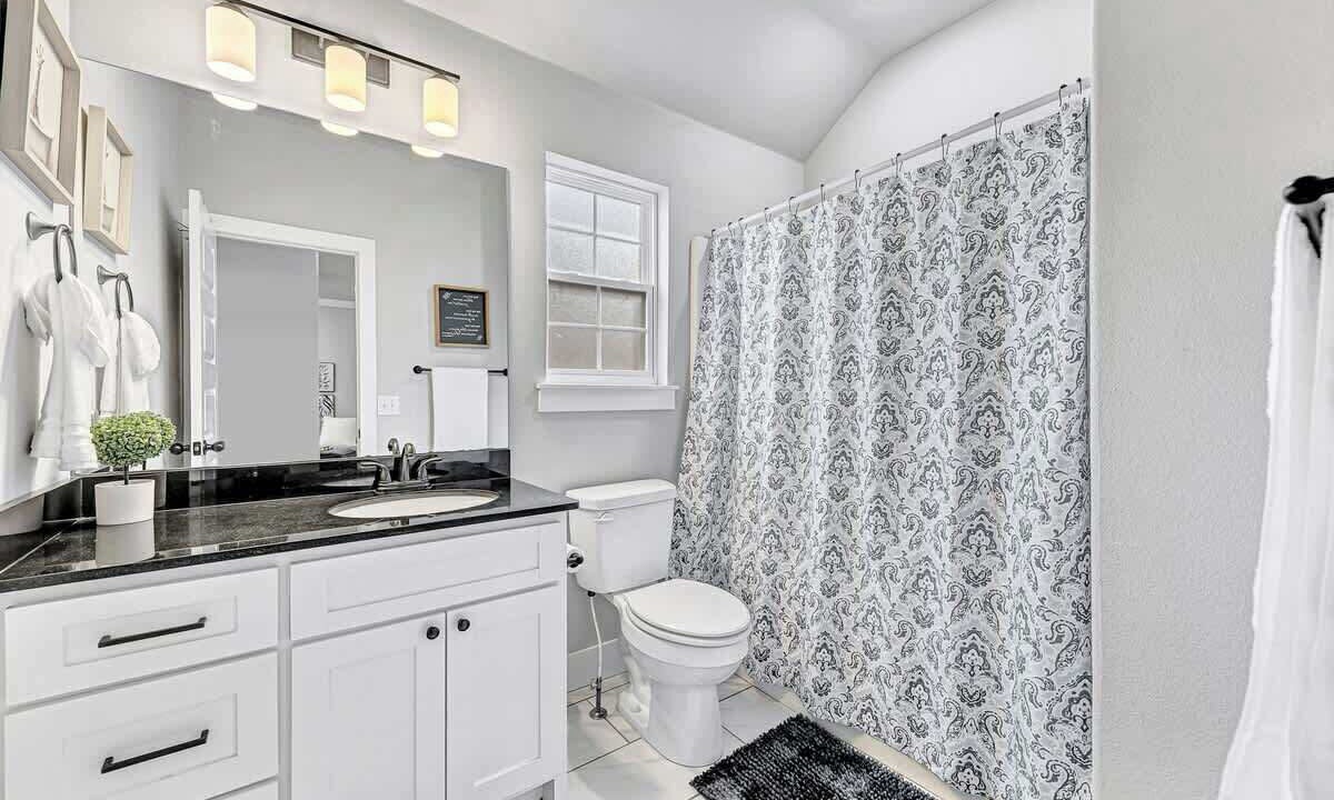 Photo of Bathroom in Siloam Springs