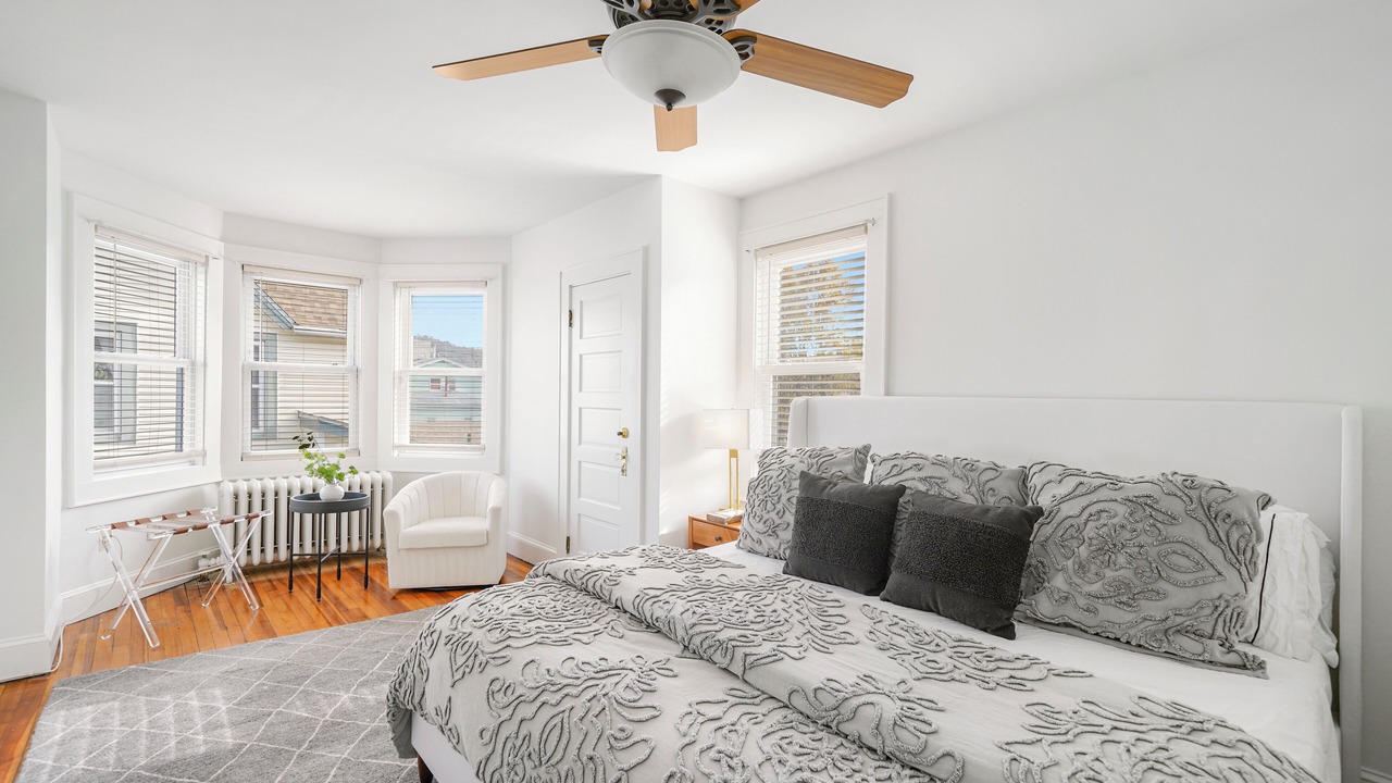 Photo of Bedroom in Middle Hope