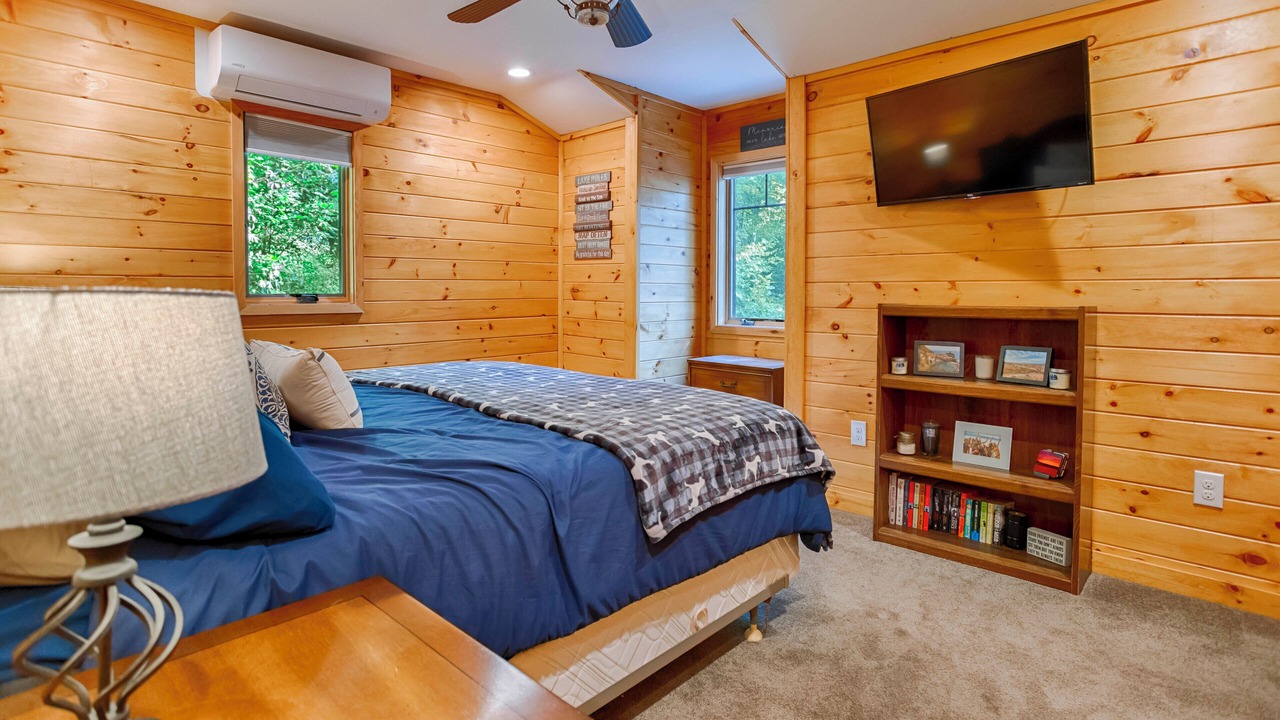 Photo of Bedroom in Rushville