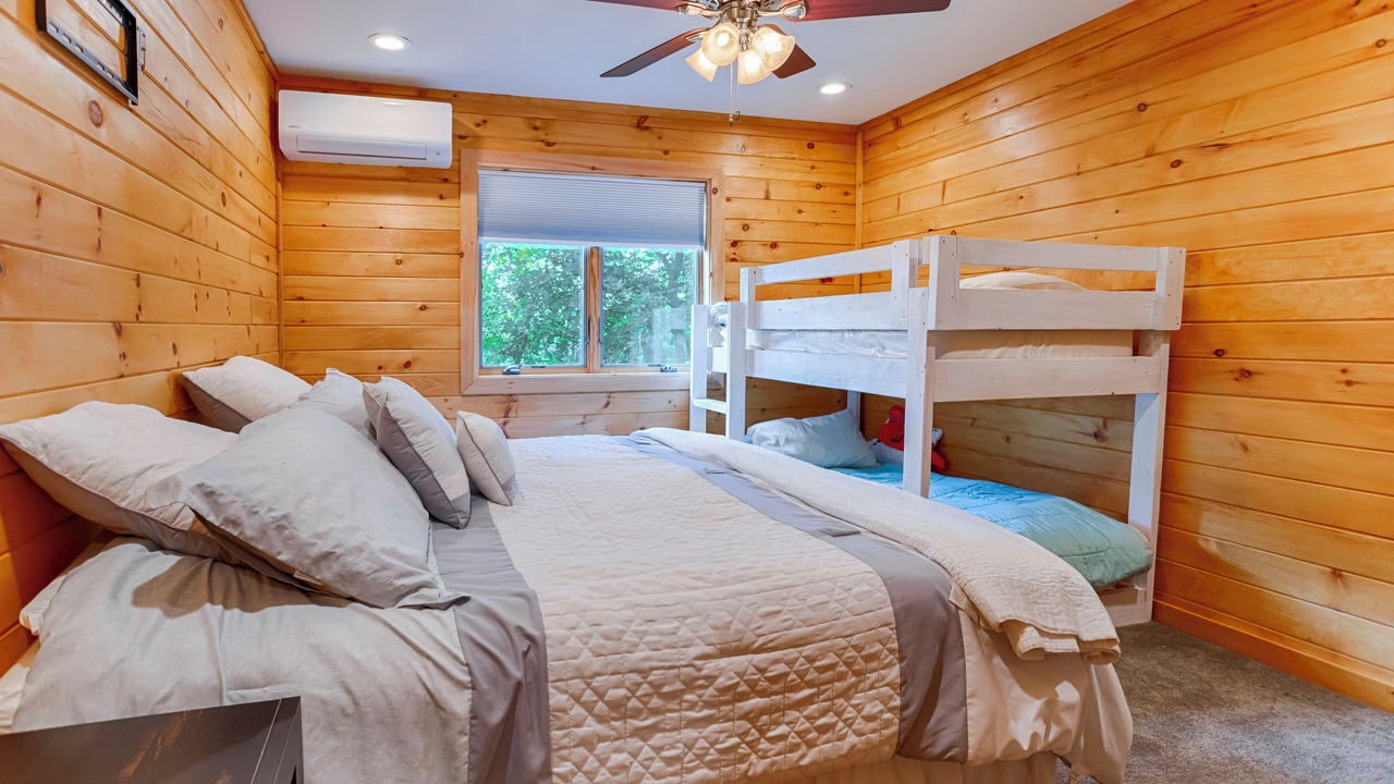 Photo of Bedroom in Rushville