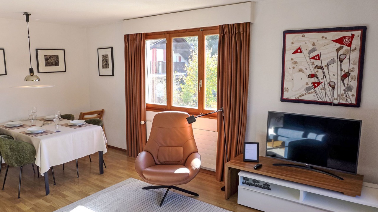 Photo of Livingroom in Lens