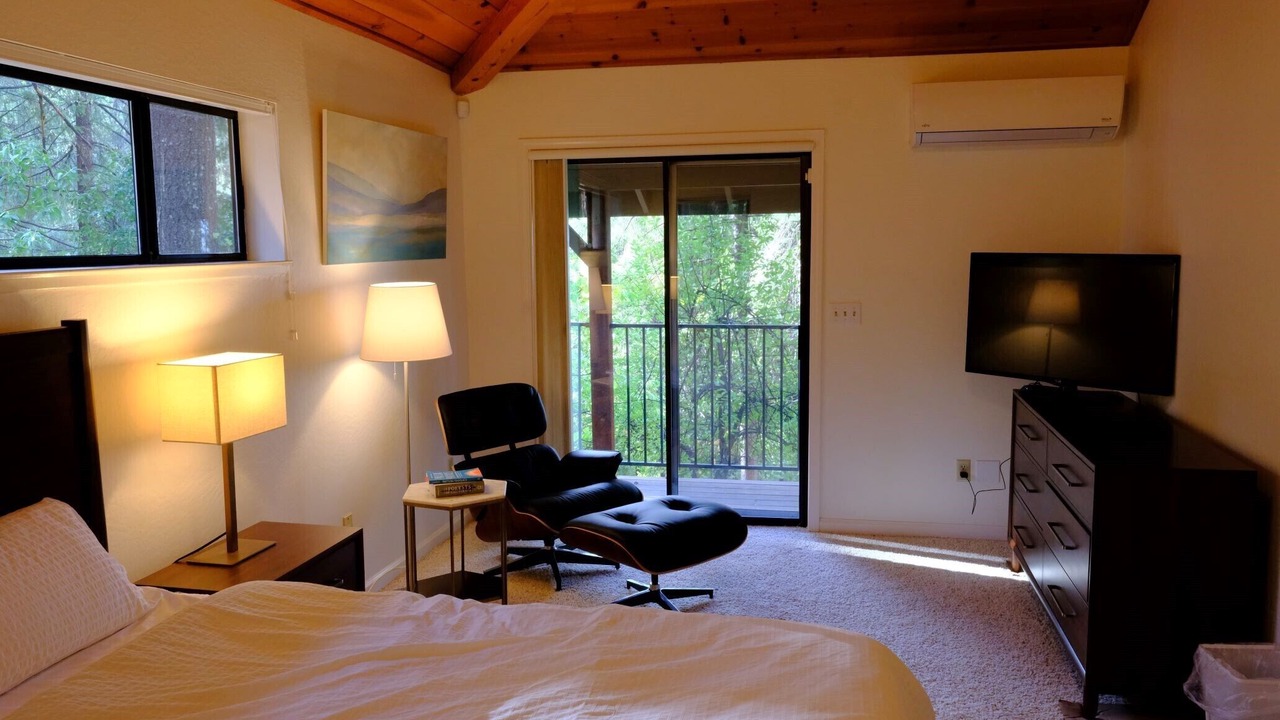 Photo of Bedroom in Nevada City