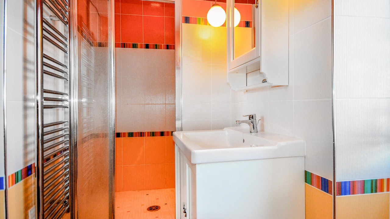 Photo of Bathroom in Montclus