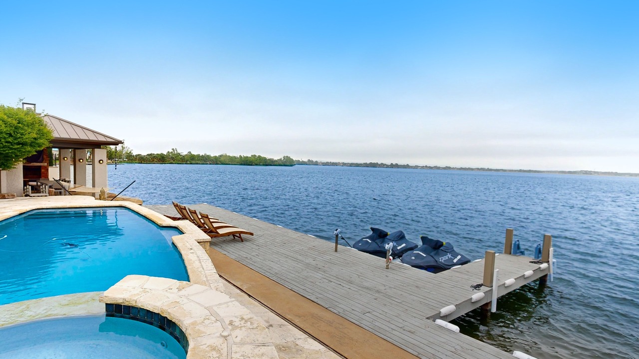 Photo of Outdoor in Horseshoe Bay West
