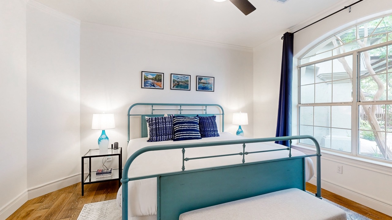 Photo of Bedroom in Horseshoe Bay West
