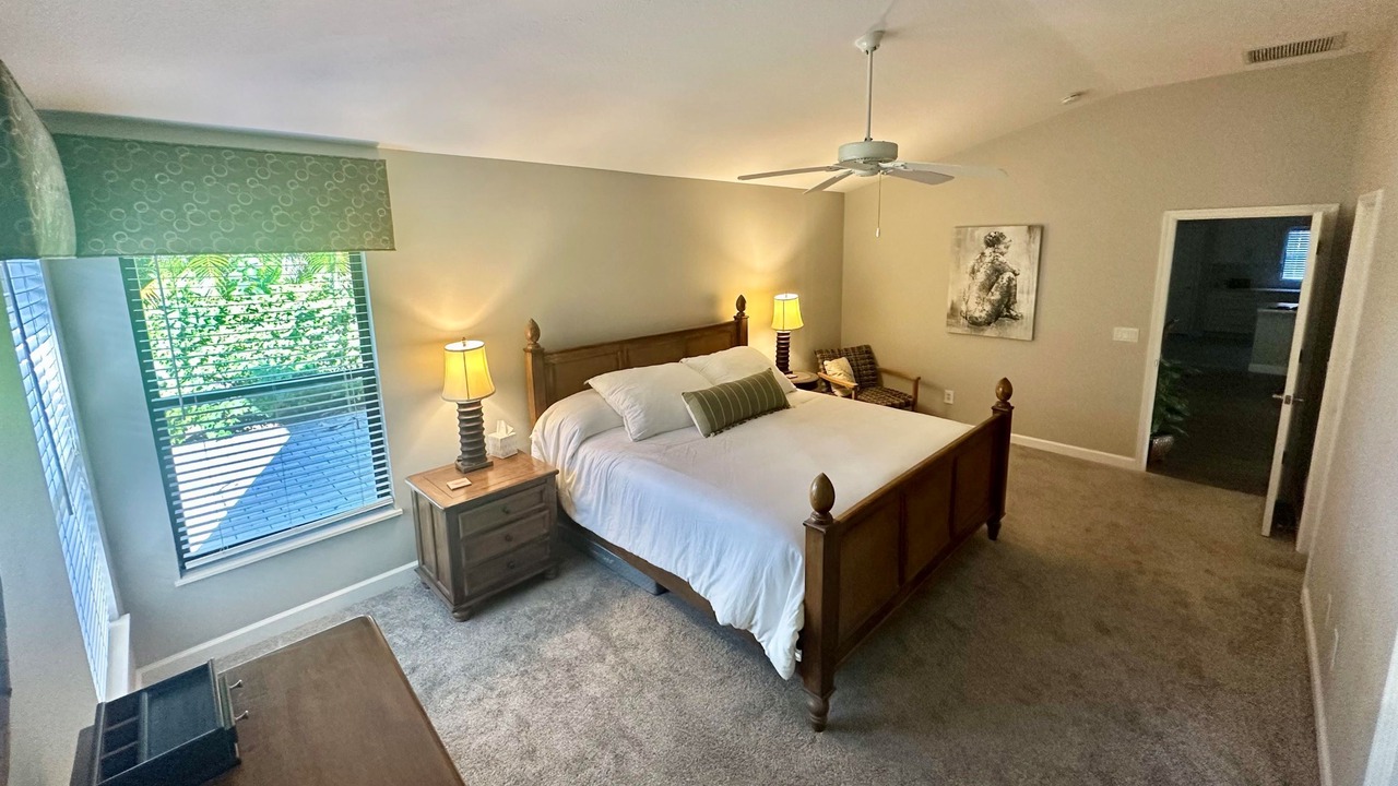 Photo of Bedroom in Riverbend Country Club