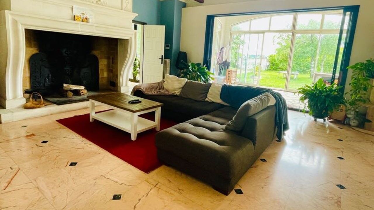 Photo of Livingroom in Launaguet