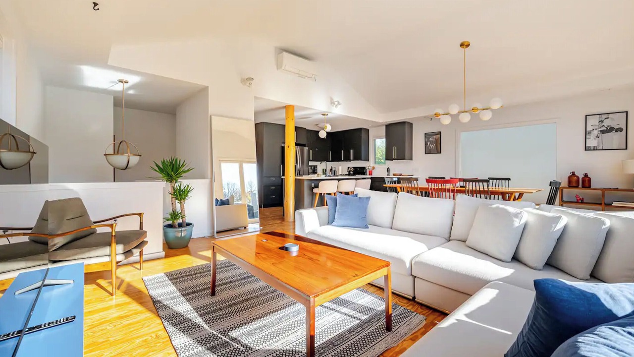 Photo of Livingroom in Saugerties South
