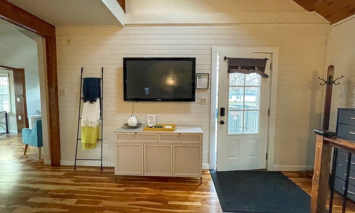 Photo of Livingroom in Momence
