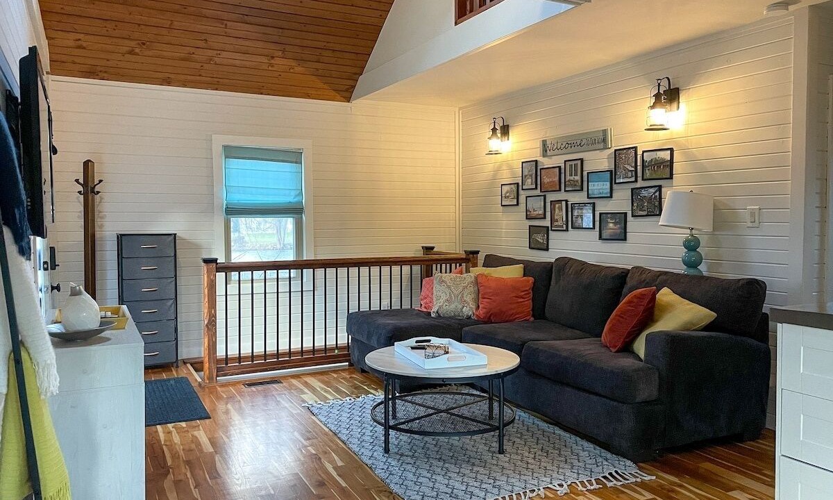 Photo of Livingroom in Momence