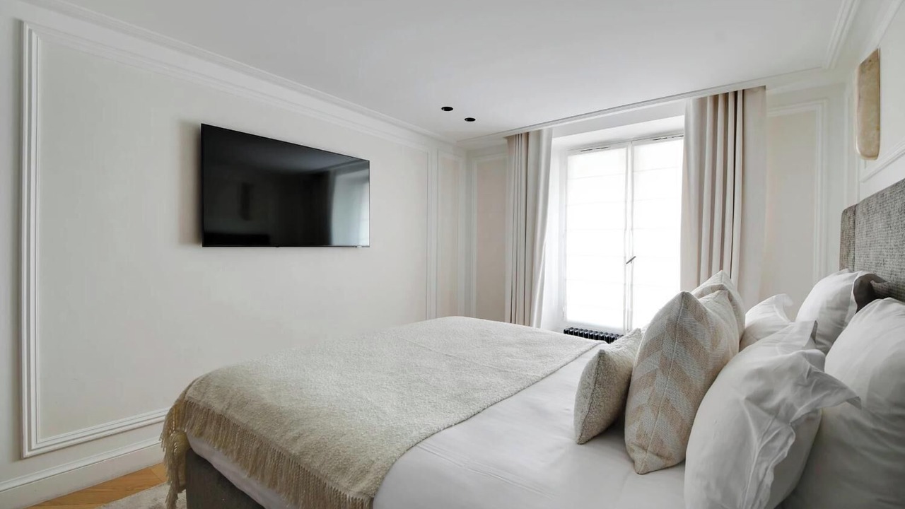 Photo of Bedroom in Saint-Germain-des-Pres