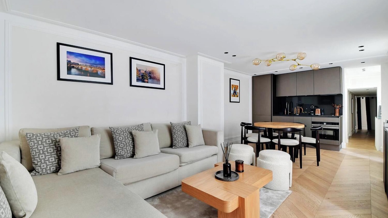 Photo of Livingroom in Saint-Germain-des-Pres