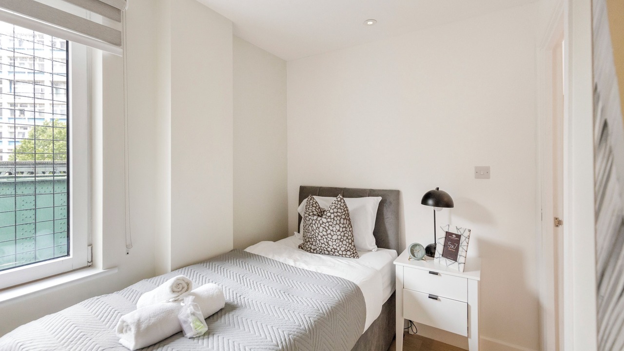 Photo of Bedroom in Elephant and Castle